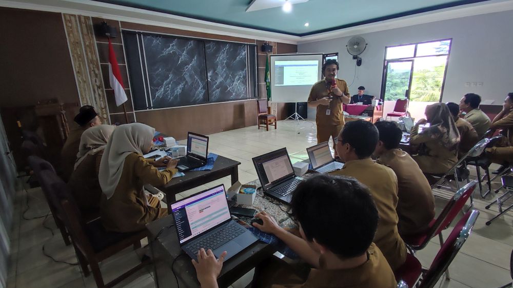 Pelatihan dan Koordinasi Sistem Informasi Desa (SID) Kecamatan Punggelan – Part 3